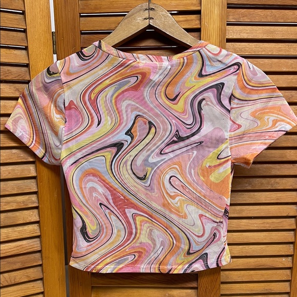 Gaze Sheer Multicolor Swirl Crop Top - Picture 4 of 9